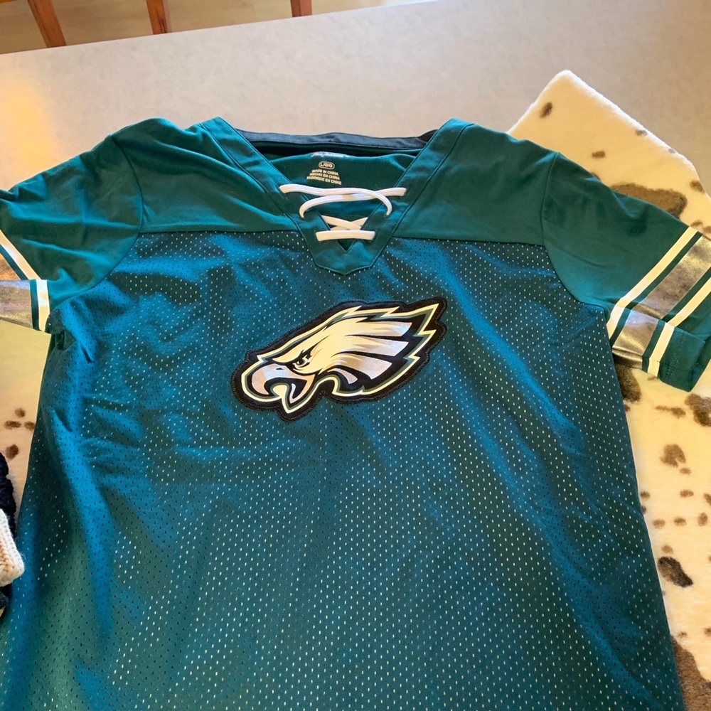Eagles Women’s Top